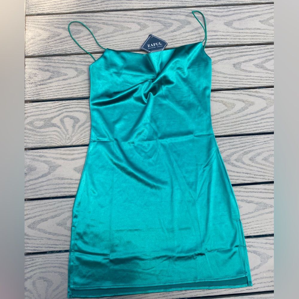 NWT Zaful green shiny cowl neck mini dress small bodycon cocktail